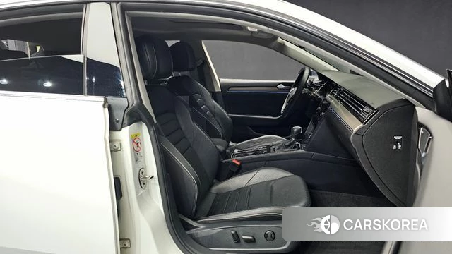 Volkswagen Arteon 2019 Белый из Кореи, фото 3