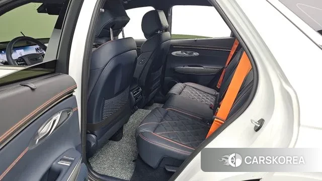 Genesis GV70 2024 Белый из Кореи, фото 3