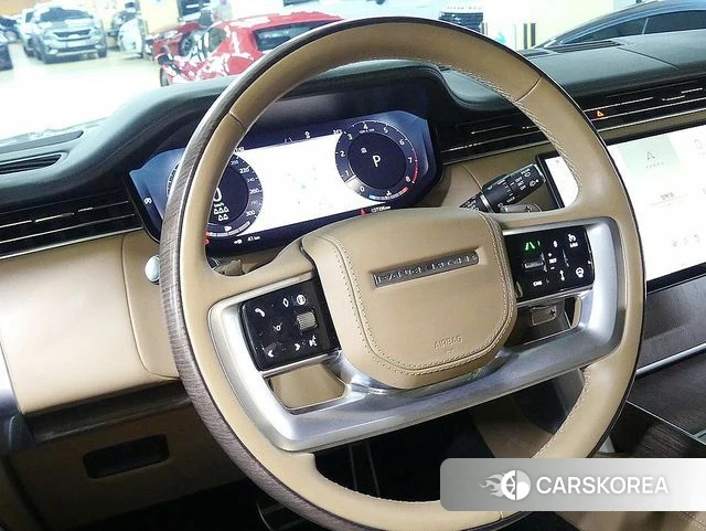 Land Rover Range Rover 5th Generation 2024 Золотой из Кореи, фото 3