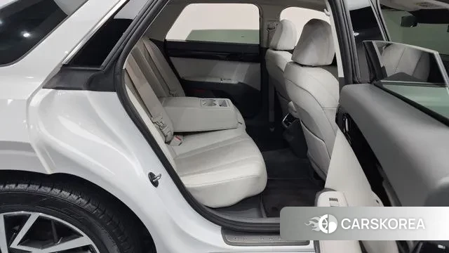 Hyundai Grandeur Hybrid (GN7) 2023 Белый из Кореи, фото 3