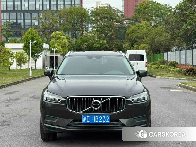 Volvo XC60 2018 Темно-серый из Китая, фото 3