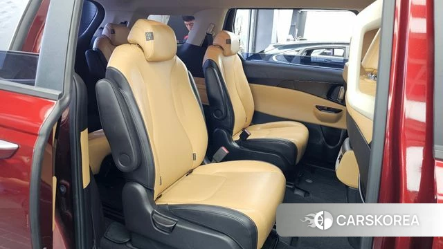 Kia Carnival 4th generation 2021 Красный из Кореи, фото 3