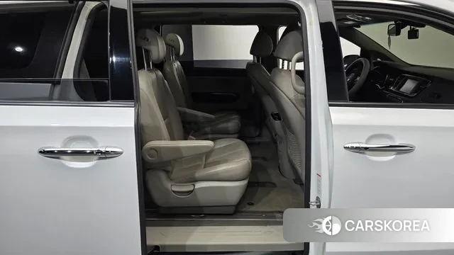 Kia The New Carnival 2018 Белый из Кореи, фото 3
