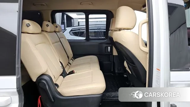 Hyundai Staria 2022 Белый из Кореи, фото 3