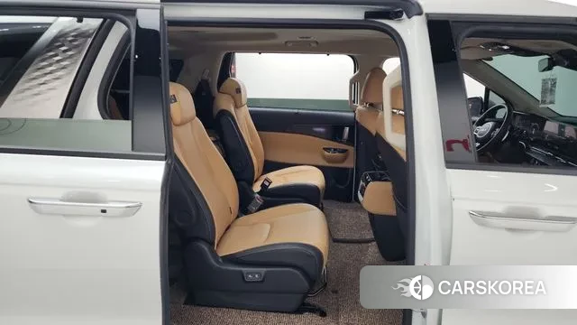 Kia Carnival 4th generation 2023 Белый из Кореи, фото 3