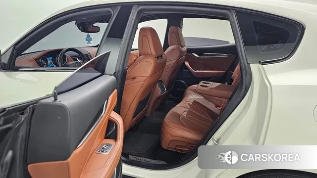 Maserati Levante 2018 Белый из Кореи, фото 3