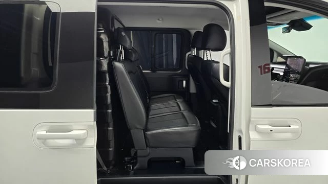 Hyundai Staria 2021 Белый из Кореи, фото 3