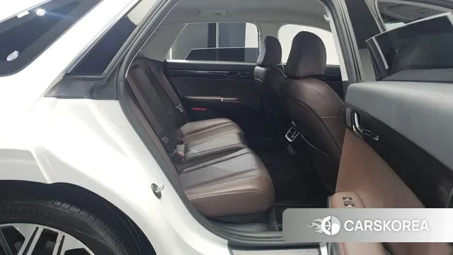 Hyundai Grandeur (GN7) 2023 Белый из Кореи, фото 3