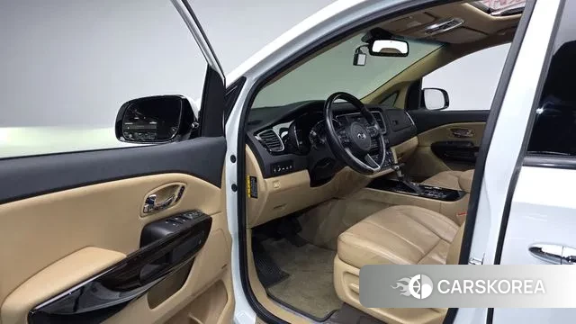 Kia The New Carnival 2019 Белый из Кореи, фото 3