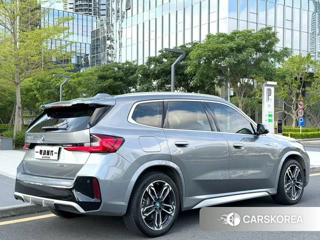 BMW iX1 2023 Темно-серый из Китая, фото 3