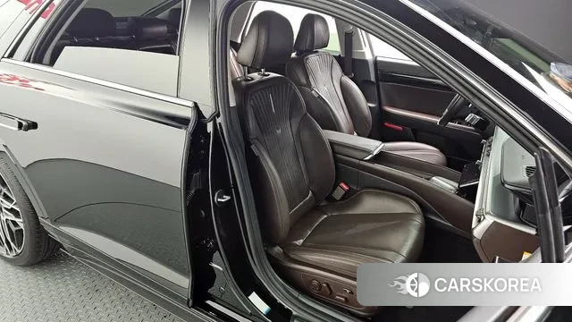 Hyundai Grandeur Hybrid (GN7) 2023 Черный из Кореи, фото 3