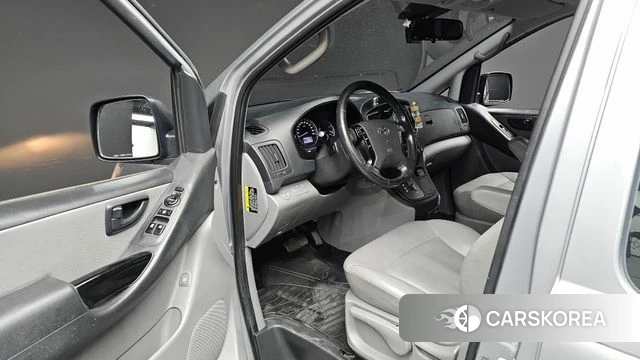 Hyundai The New Grand Starex 2018 Серебряный из Кореи, фото 3