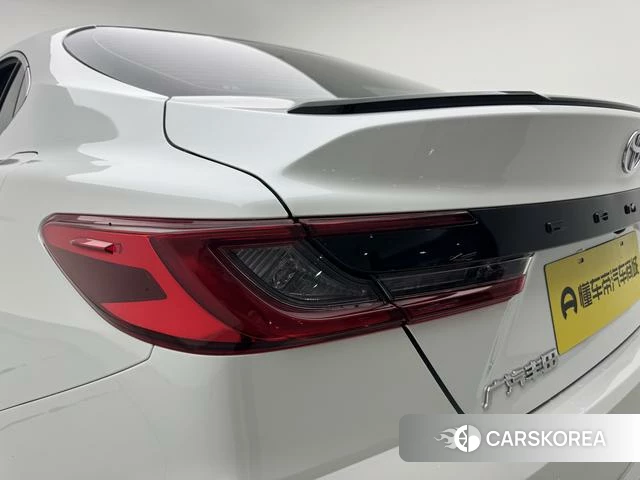 Toyota Camry 2025 Белый из Китая, фото 3