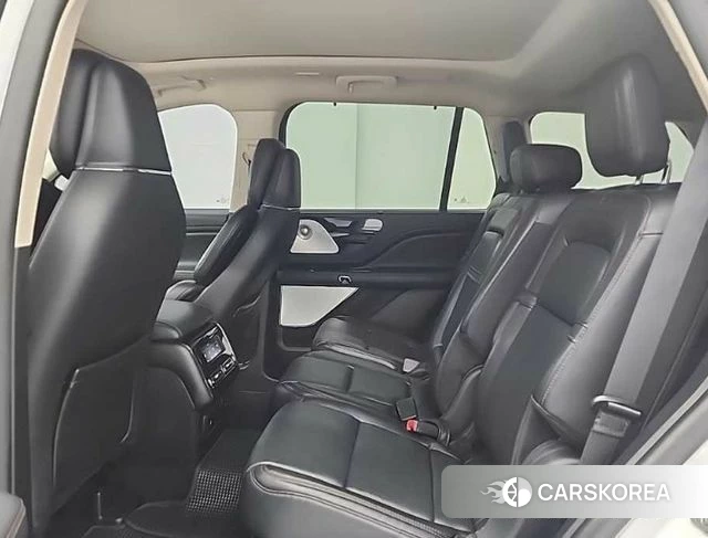 Lincoln Aviator 2nd generation 2021 Белый из Кореи, фото 3
