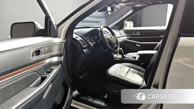 Ford Explorer 2018 Белый из Кореи, фото 3