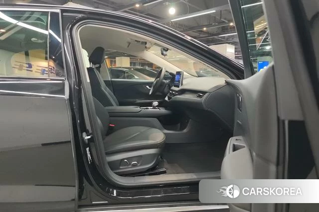 Red flag E-QM5 2024 Черный из Китая, фото 3