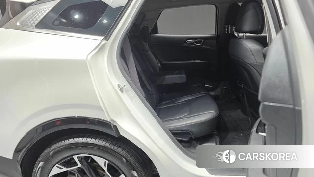 Kia Sportage 5th Generation 2023 Белый из Кореи, фото 3