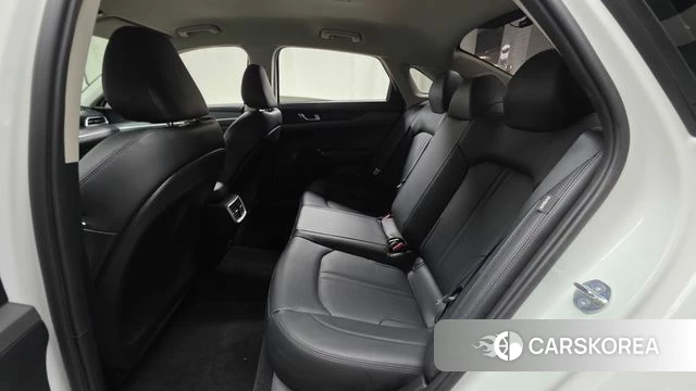 Kia K5 3rd generation 2023 Белый из Кореи, фото 3