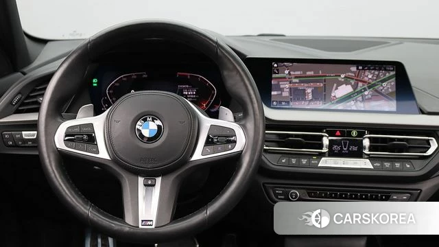 BMW 1 Series (F40) 2023 Черный из Кореи, фото 3