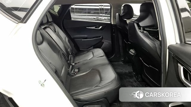 Kia EV6 2022 Белый из Кореи, фото 3