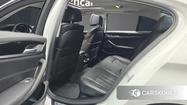 BMW 5 Series (G30) 2021 Белый из Кореи, фото 3