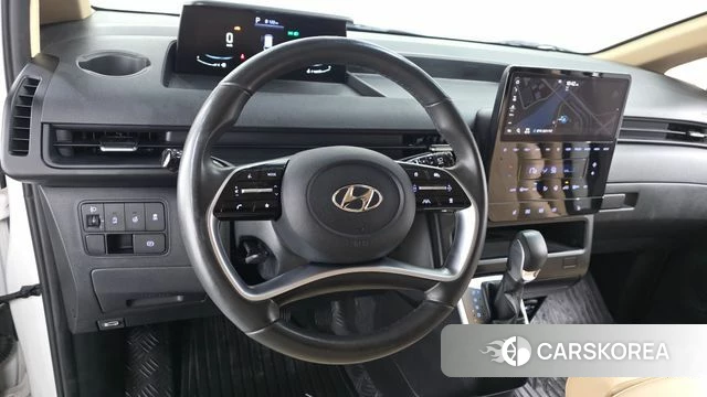 Hyundai Staria 2023 Белый из Кореи, фото 3