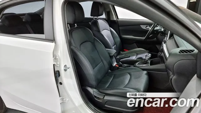 Kia Come New K3 id 2498746 из Кореи 3