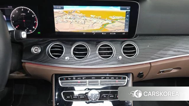 Mercedes-Benz E-Class W213 2019 Серый из Кореи, фото 3