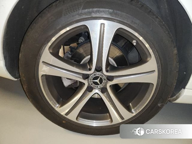 Mercedes-Benz E-Class W213 2019 Белый из Кореи, фото 3