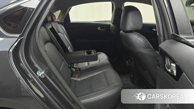 Kia The New K3 2nd generation 2021 Серый из Кореи, фото 3