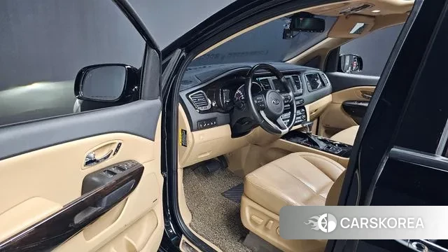 Kia The New Carnival 2018 Черный из Кореи, фото 3