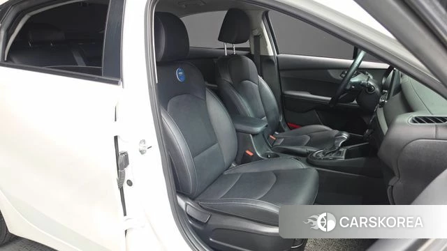Kia Come New K3 2019 Белый из Кореи, фото 3