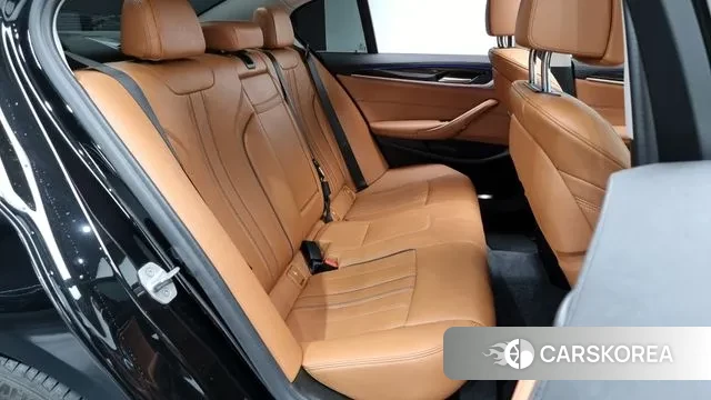 BMW 5 Series (G30) 2020 Черный из Кореи, фото 3