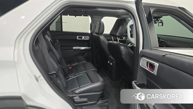 Ford Explorer 6th Generation 2021 Белый из Кореи, фото 3