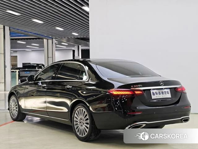 Mercedes-Benz E-class 2022 Черный из Китая, фото 3