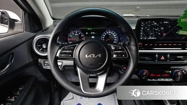 Kia The New K3 2nd generation 2021 Белый из Кореи, фото 3