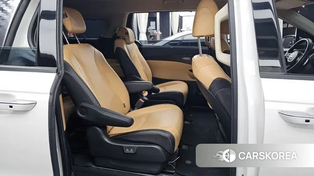 Kia Carnival 4th generation 2020 Белый из Кореи, фото 3