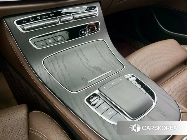 Mercedes-Benz E-class PHEV 2022 Черный из Китая, фото 3