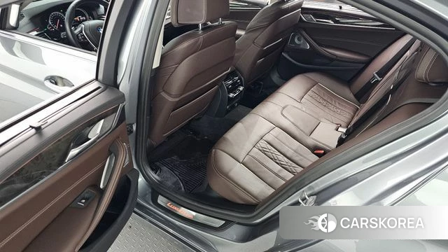 BMW 5 Series (G30) 2018 Серый из Кореи, фото 3
