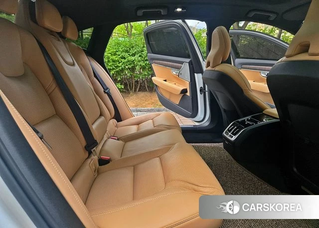 Volvo S90 2025 Белый из Кореи, фото 3