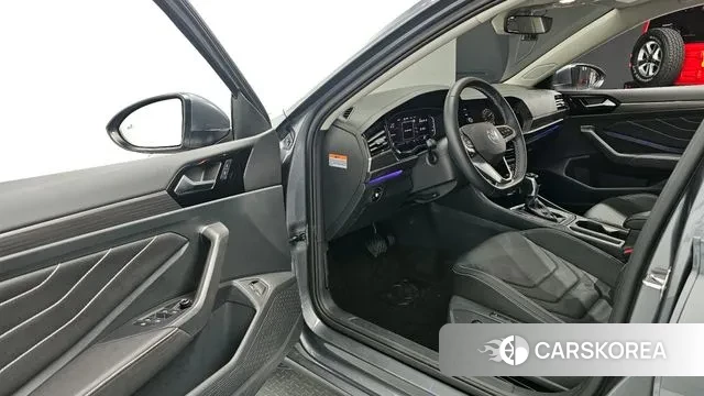 Volkswagen 7th Generation of Jetta 2023 Серый из Кореи, фото 3