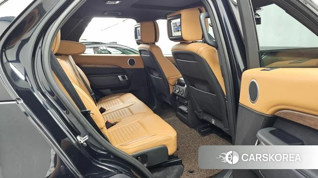 Land Rover Discovery 5 2018 Черный из Кореи, фото 3