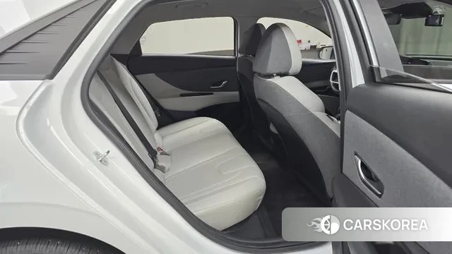 Hyundai Avante (CN7) 2022 Белый из Кореи, фото 3