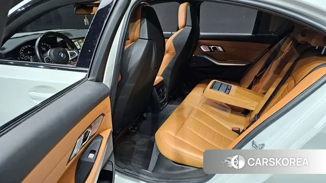 BMW 3 Series (G20) 2022 Белый из Кореи, фото 3