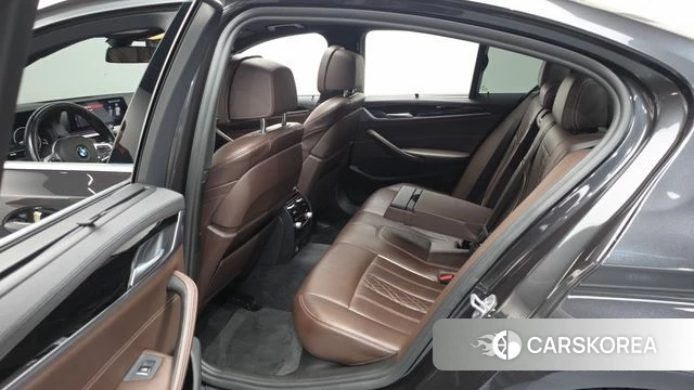 BMW 5 Series (G30) 2019 Серый из Кореи, фото 3