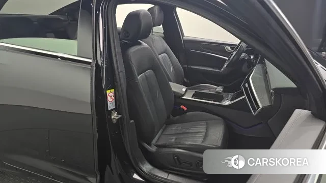 Audi A6 (C8) 2021 Черный из Кореи, фото 3