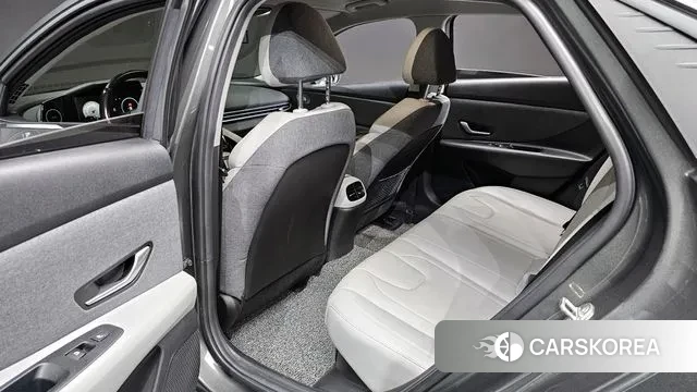 Hyundai Avante Hybrid (CN7) 2023 Серый из Кореи, фото 3