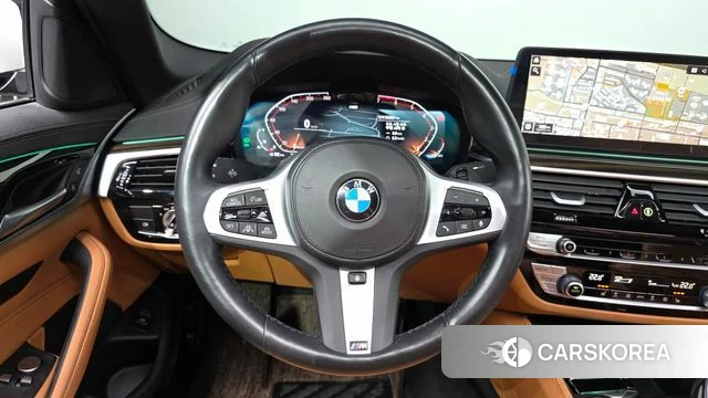 BMW 5 Series (G30) 2022 Белый из Кореи, фото 3