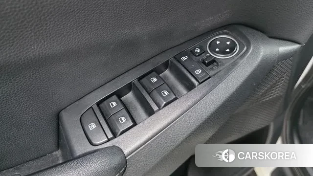 Kia Seltos 2022 Белый из Кореи, фото 3