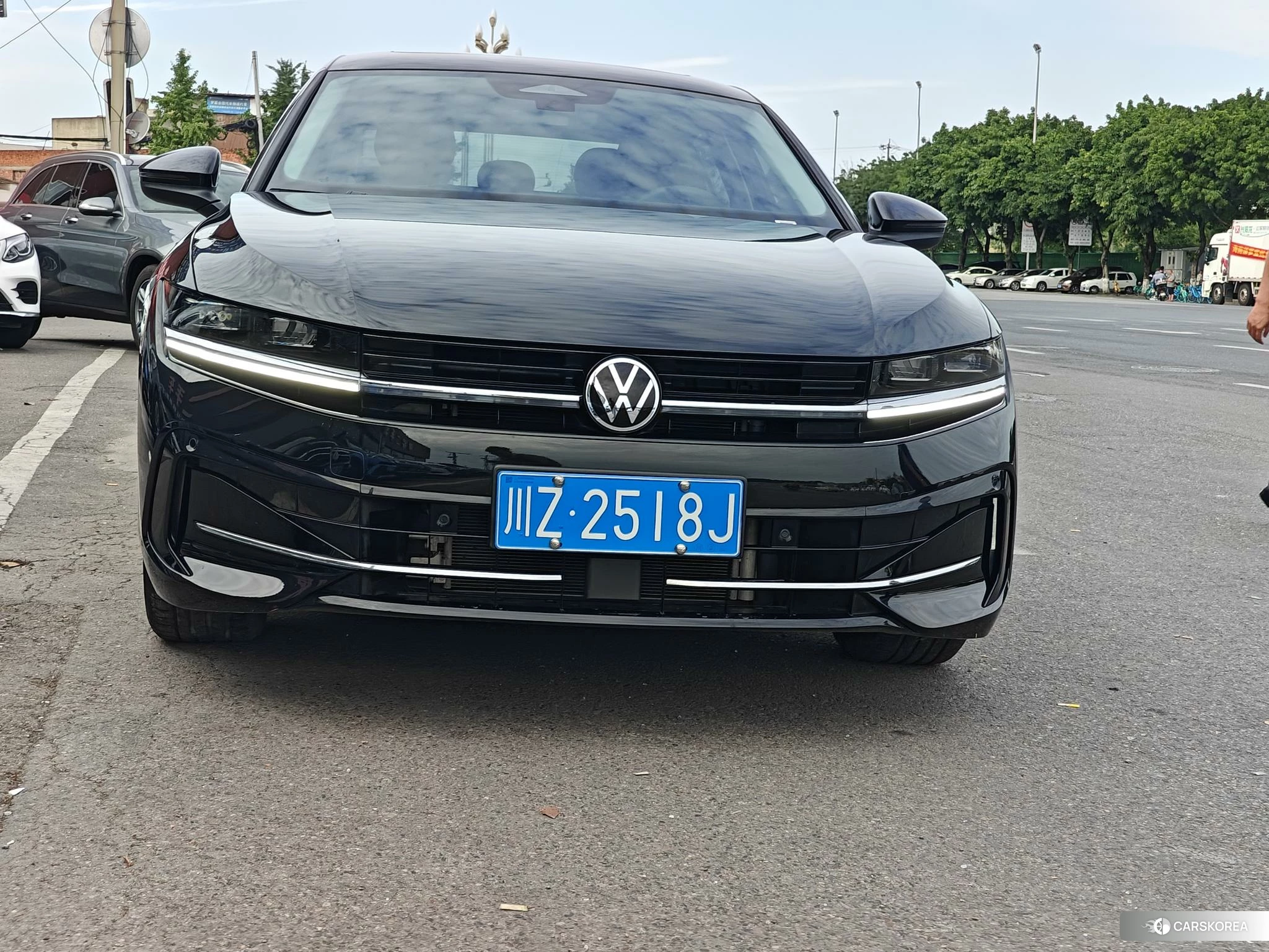 Volkswagen Magotan 2024 Черный из Китая, фото 3